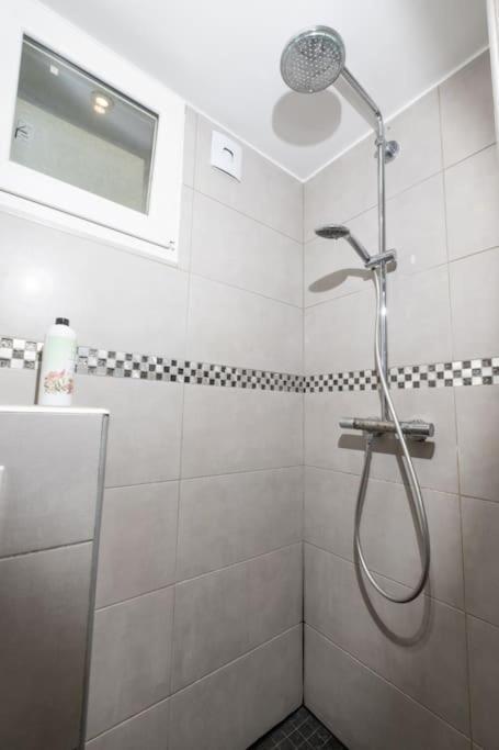 Appartamento Cosy Paris - Disneyland - Rer A Fontenay-sous-Bois Esterno foto